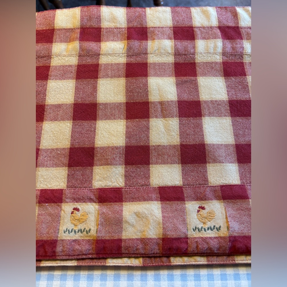 Red and Cream Checkered Valance and Swag with Rooster Design.